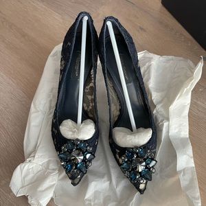 Dolce Gabbana belluci pump. like new, worn twice.
